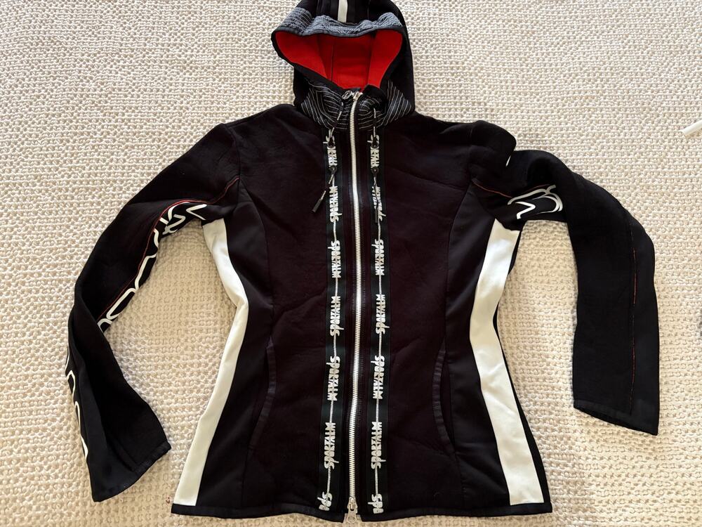 Sportalm Kitzbühel Luxury Ski Jacket Après-Ski Chic Y2K rave Winter Luxe 4